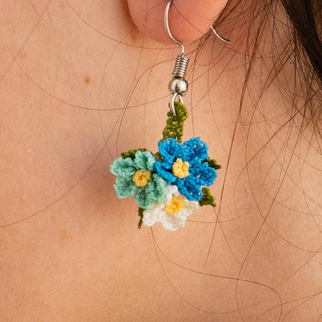 Triple Flower Earrings & Ring (Blue/White)